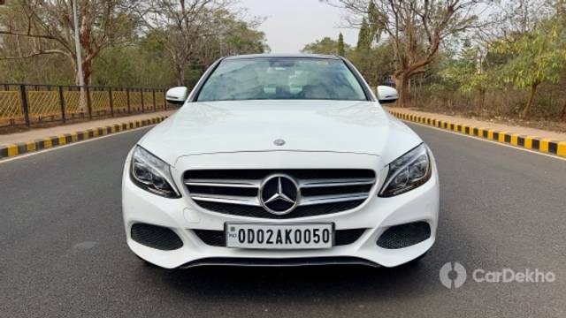 https://stimg2.cardekho.com/images/usedcarimages/large/2-2023/3605614/1.jpg?imwidth=6401