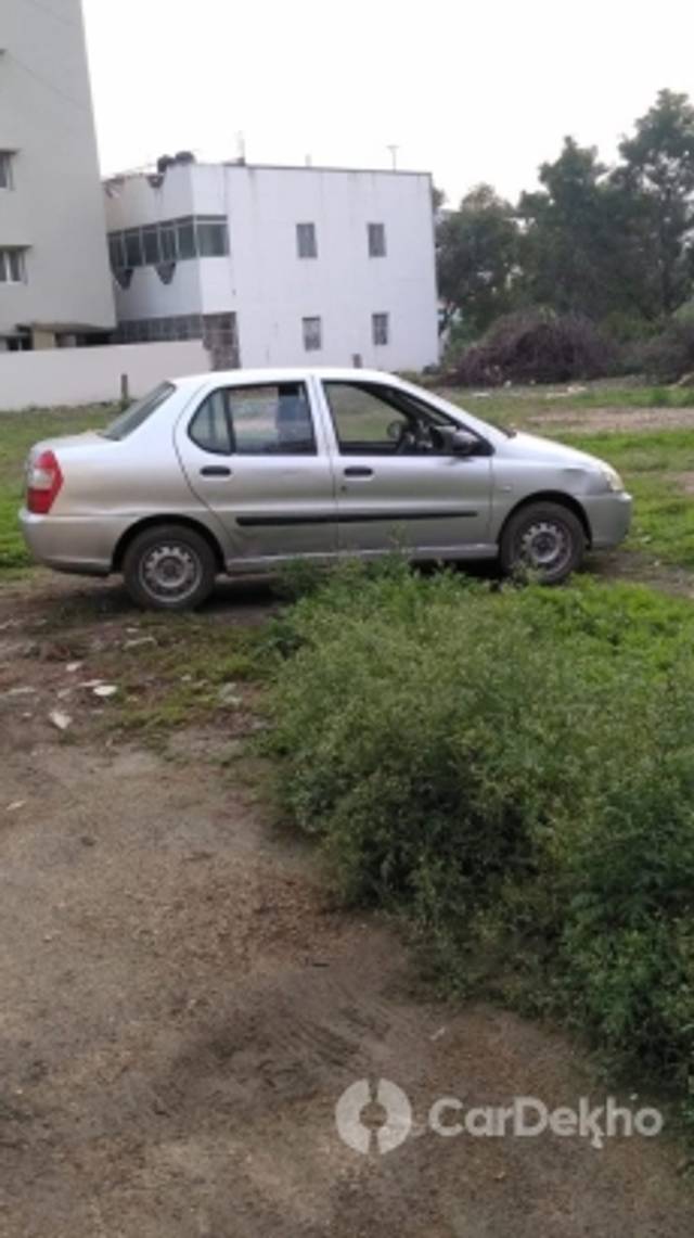 https://stimg2.cardekho.com/images/usedcarimages/large/2-2023/3605754/IMG-20230203-WA0008.jpg?imwidth=6401