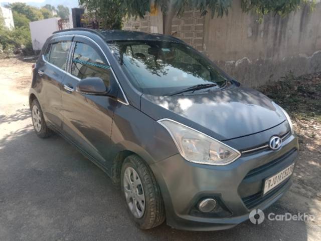 https://stimg2.cardekho.com/images/usedcarimages/large/2-2023/3605800/IMG_20230205_120259.jpg?imwidth=6400