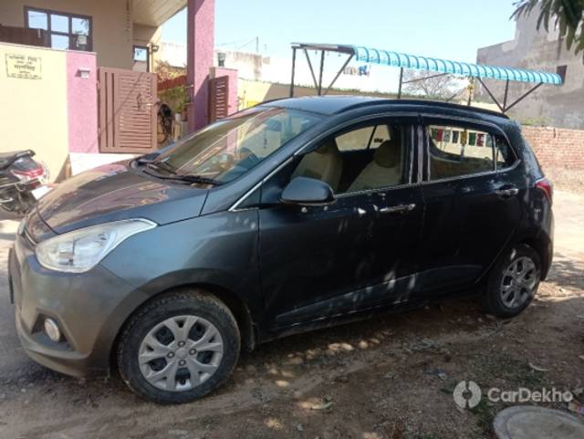 https://stimg2.cardekho.com/images/usedcarimages/large/2-2023/3605800/IMG_20230205_120309.jpg?imwidth=6401