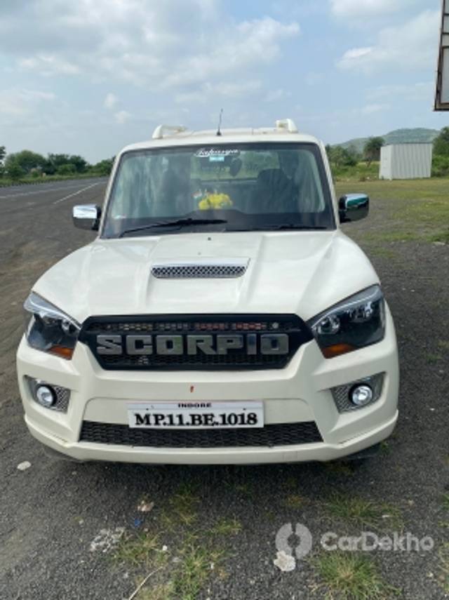 https://stimg2.cardekho.com/images/usedcarimages/large/2-2023/3608317/3CBADB63-4172-4903-AD2C-D0B5C9033682.jpg?imwidth=6400