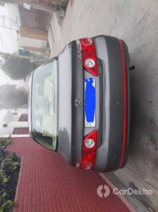 https://stimg2.cardekho.com/images/usedcarimages/large/2-2023/3609400/20221228_100028.jpg?imwidth=6401