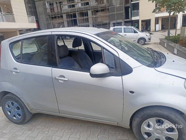 https://stimg2.cardekho.com/images/usedcarimages/large/2-2023/3610347/IMG_20230209_134017.jpg?imwidth=6401