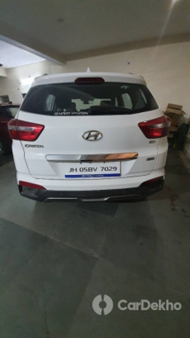 https://stimg2.cardekho.com/images/usedcarimages/large/2-2023/3611496/20220718_221330.jpg?imwidth=6402