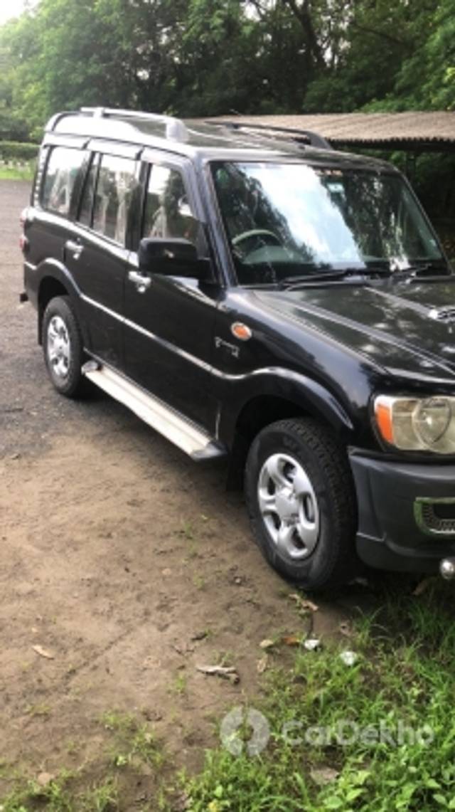 https://stimg2.cardekho.com/images/usedcarimages/large/2-2023/3611503/EAAA399F-112E-474E-8BCD-60EBBBA238FA.jpg?imwidth=6401