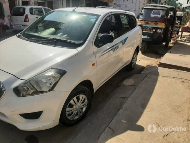 https://stimg2.cardekho.com/images/usedcarimages/large/2-2023/3611753/20221105_111620.jpg?imwidth=6401