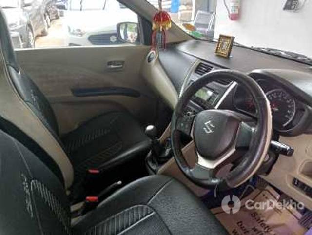 https://stimg2.cardekho.com/images/usedcarimages/large/2-2023/3612058/IMG20230211102450_014.jpg?imwidth=6402