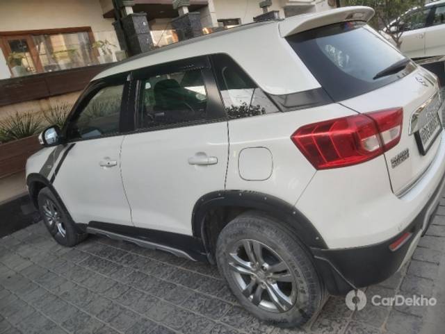 https://stimg2.cardekho.com/images/usedcarimages/large/2-2023/3612417/20230211_163414.jpg?imwidth=6400