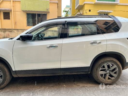 Tata New Safari XT Plus Tata New Safari XT Plus
