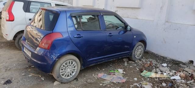 https://stimg2.cardekho.com/images/usedcarimages/large/2-2023/3612860/IMG_20230206_105929.jpg?imwidth=6402