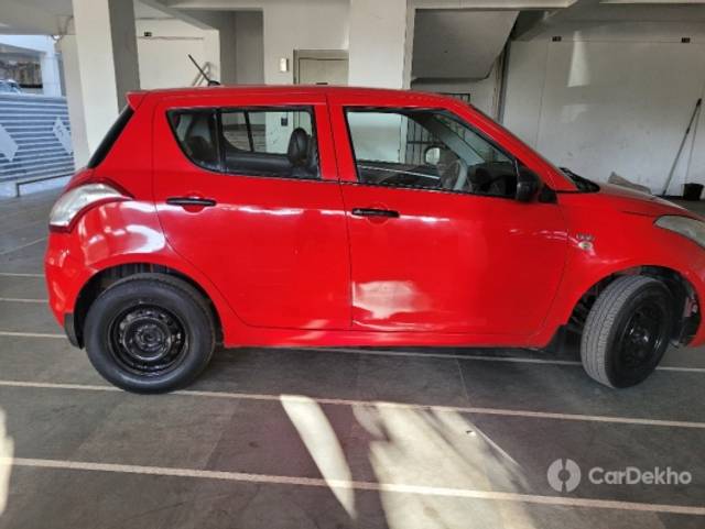 https://stimg2.cardekho.com/images/usedcarimages/large/2-2023/3613108/20230212_163421.jpg?imwidth=6401