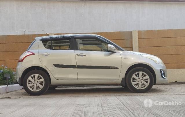 https://stimg2.cardekho.com/images/usedcarimages/large/2-2023/3613129/20230124_104523.jpg?imwidth=6400
