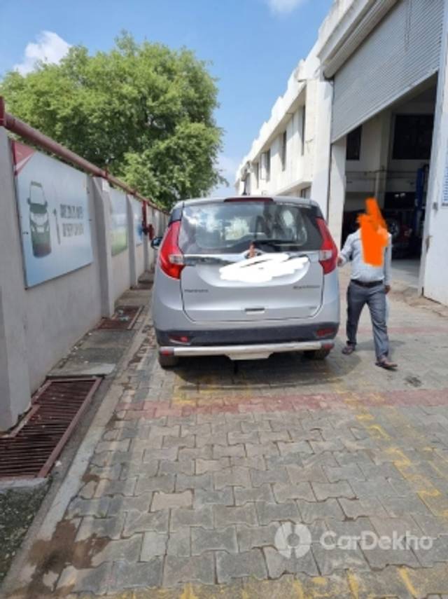 https://stimg2.cardekho.com/images/usedcarimages/large/2-2023/3613428/IMG-20230209-WA0001.jpg?imwidth=6401