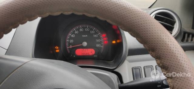 https://stimg2.cardekho.com/images/usedcarimages/large/2-2023/3613628/IMG20230111122804.jpg?imwidth=6400