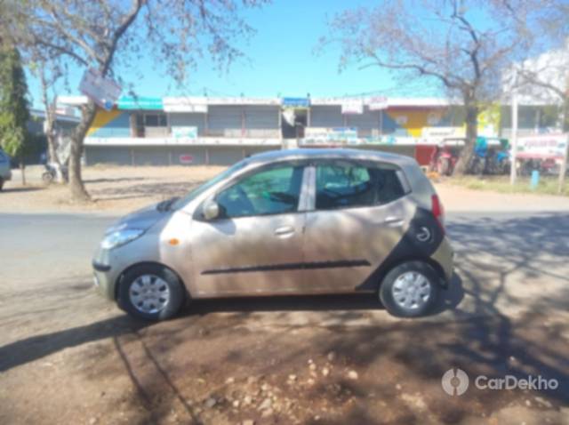 https://stimg2.cardekho.com/images/usedcarimages/large/2-2023/3613915/Aibi_1676295589478.jpg?imwidth=6402