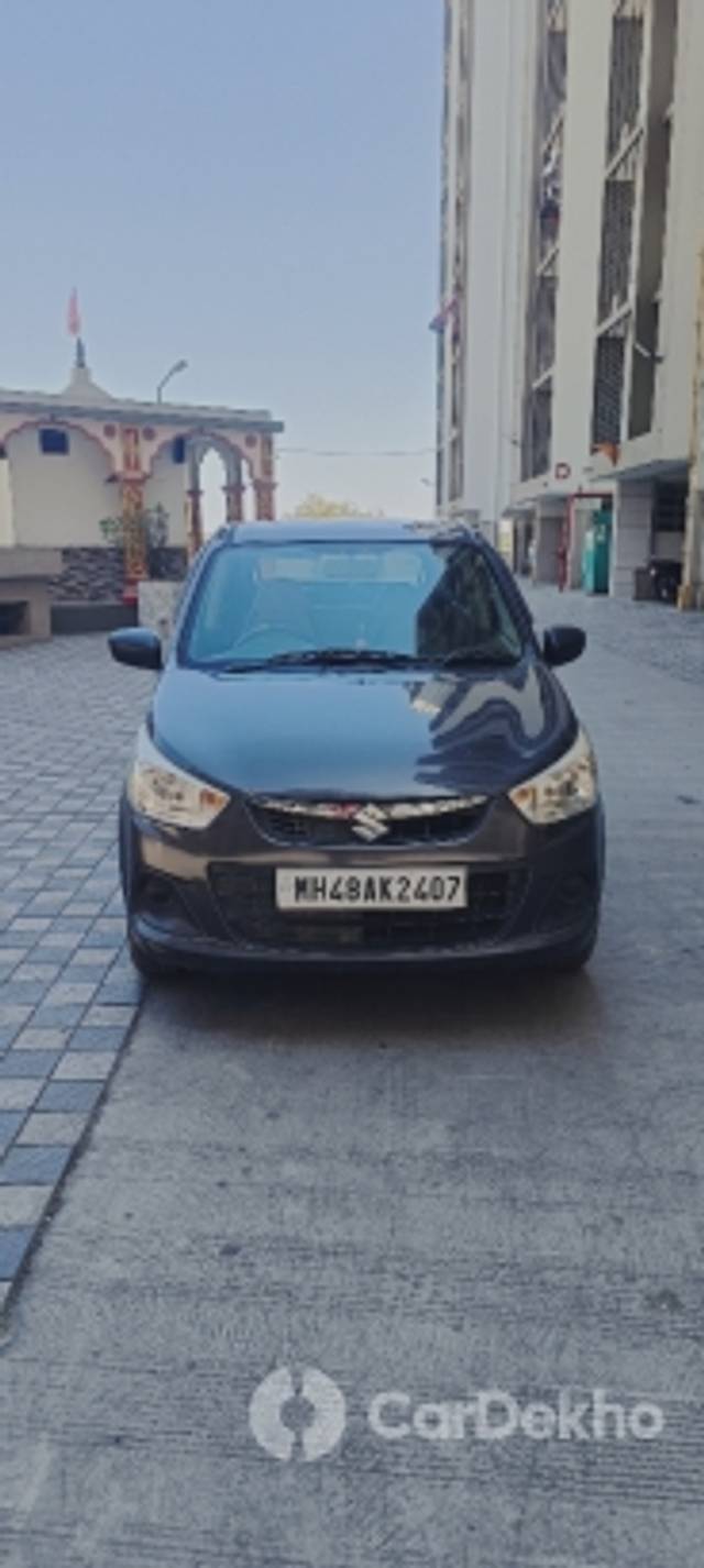 https://stimg2.cardekho.com/images/usedcarimages/large/2-2023/3614038/IMG20230211114710.jpg?imwidth=6401