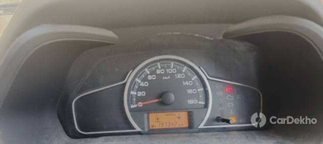 https://stimg2.cardekho.com/images/usedcarimages/large/2-2023/3614038/IMG20230211114854.jpg?imwidth=6400