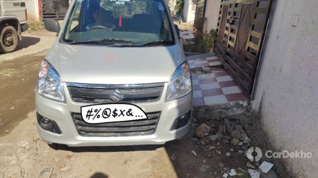 https://stimg2.cardekho.com/images/usedcarimages/large/2-2023/3614324/IMG_20230206_160942.jpg?imwidth=6400