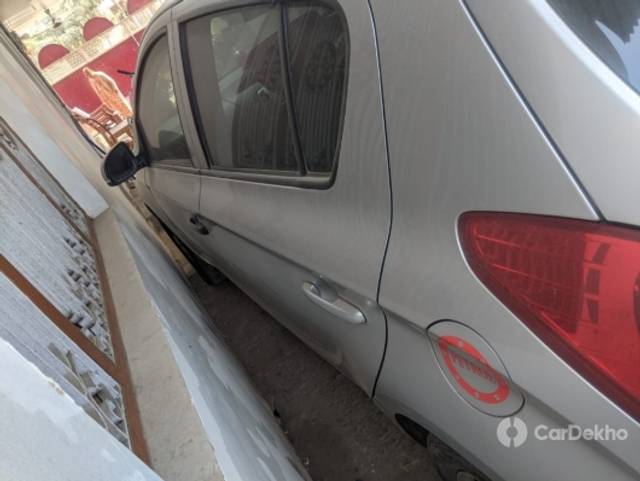https://stimg2.cardekho.com/images/usedcarimages/large/2-2023/3614666/WhatsAppImage2023-02-15at10.26.26AM(1).jpg?imwidth=6401