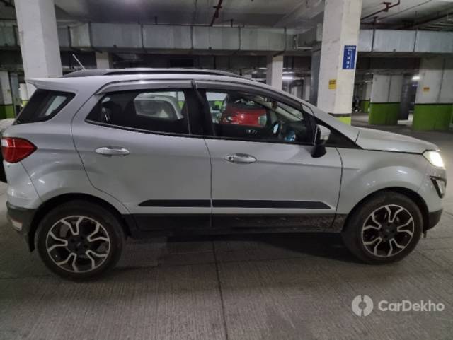 https://stimg2.cardekho.com/images/usedcarimages/large/2-2023/3615020/20230215_144626.jpg?imwidth=6400