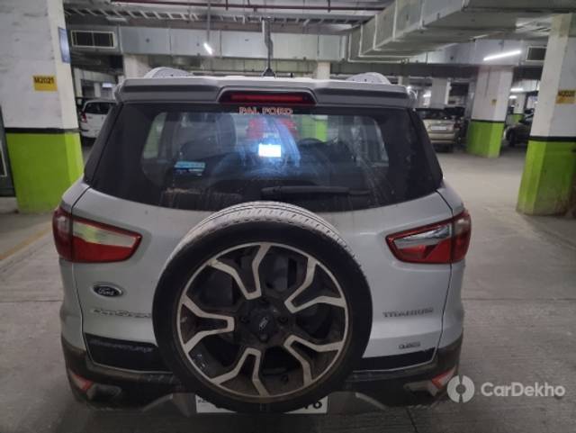 https://stimg2.cardekho.com/images/usedcarimages/large/2-2023/3615020/20230215_144640.jpg?imwidth=6401