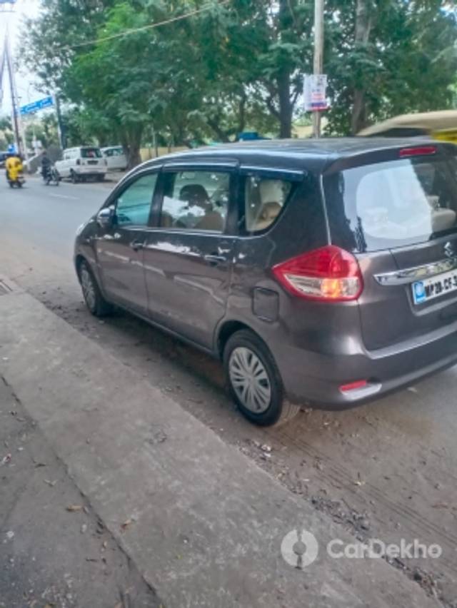 https://stimg2.cardekho.com/images/usedcarimages/large/2-2023/3616389/IMG-20211030-WA0003.jpg?imwidth=6400