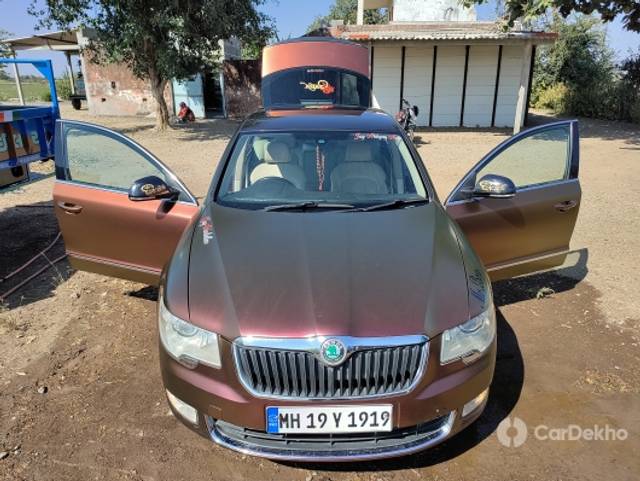 https://stimg2.cardekho.com/images/usedcarimages/large/2-2023/3616693/IMG_20230122_141549.jpg?imwidth=6401