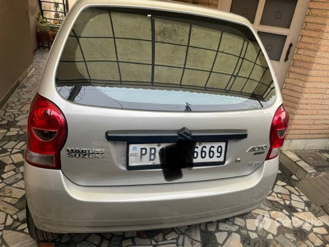https://stimg2.cardekho.com/images/usedcarimages/large/2-2023/3616694/60BD65BC-47EB-498A-A4DB-38653846486B.jpg?imwidth=6402