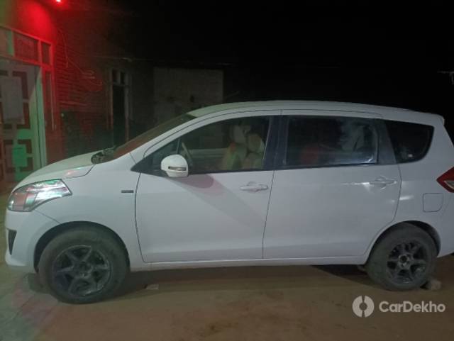 https://stimg2.cardekho.com/images/usedcarimages/large/2-2023/3617429/IMG20230215223557.jpg?imwidth=6401