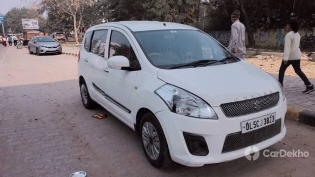 https://stimg2.cardekho.com/images/usedcarimages/large/2-2023/3618670/Snapchat-1321323078.jpg?imwidth=6400