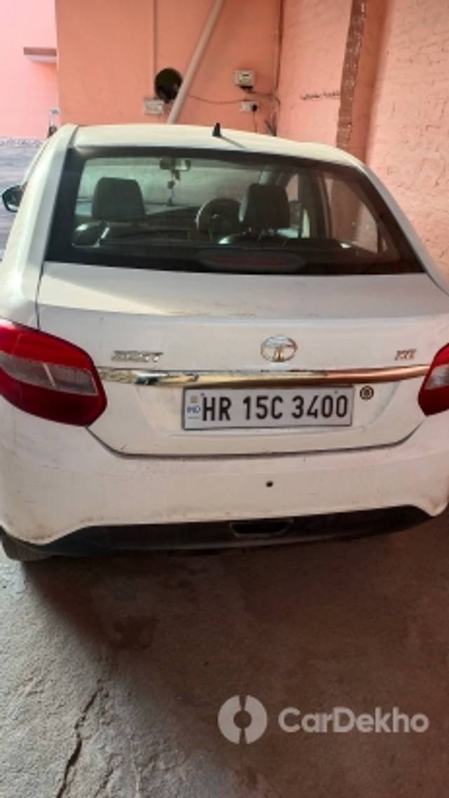 https://stimg2.cardekho.com/images/usedcarimages/large/2-2023/3618746/IMG_20230216_164353.jpg?imwidth=6401