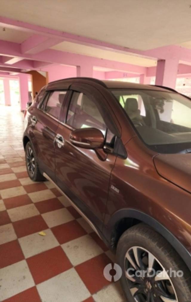 https://stimg2.cardekho.com/images/usedcarimages/large/2-2023/3618881/IMG-20230219-WA0004.jpg?imwidth=6402
