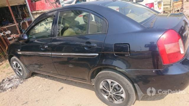https://stimg2.cardekho.com/images/usedcarimages/large/2-2023/3619210/DSC_1549.jpg?imwidth=6402