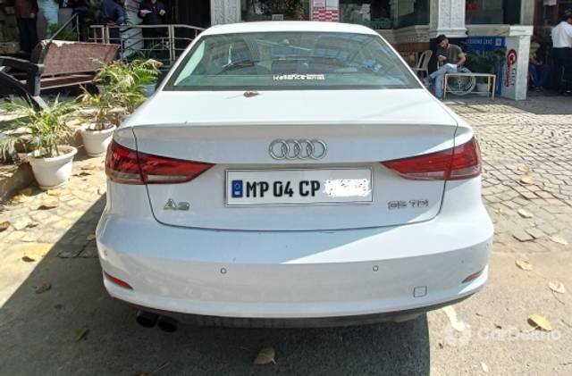 https://stimg2.cardekho.com/images/usedcarimages/large/2-2023/3619347/IMG20230218122641.jpg?imwidth=6402