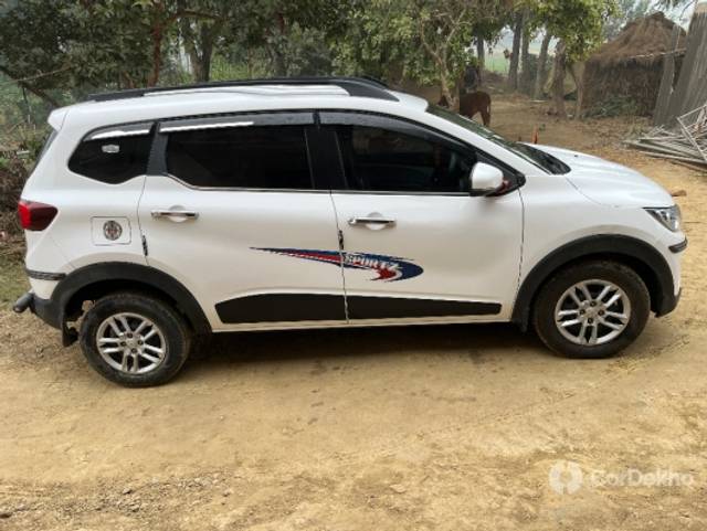 https://stimg2.cardekho.com/images/usedcarimages/large/2-2023/3619796/60D61D45-5978-48F7-AFF1-8CA090E42495.jpg?imwidth=6401