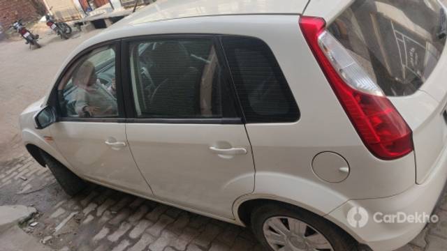https://stimg2.cardekho.com/images/usedcarimages/large/2-2023/3619873/IMG-20230219-WA0004.jpg?imwidth=6401