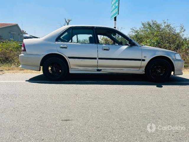 https://stimg2.cardekho.com/images/usedcarimages/large/2-2023/3620390/B96A398E-637A-4179-B4A3-EEFB6116A22D.jpg?imwidth=6401