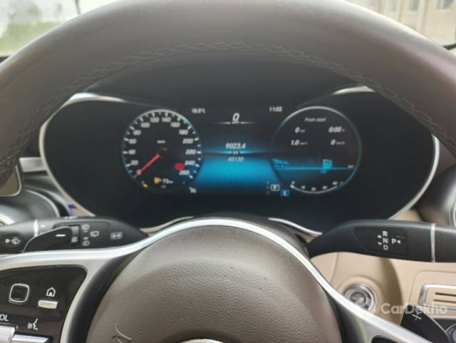 https://stimg2.cardekho.com/images/usedcarimages/large/2-2023/3620651/20230218_110256.jpg?imwidth=6401