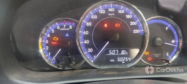 https://stimg2.cardekho.com/images/usedcarimages/large/2-2023/3621781/IMG_20230214_170051.jpg?imwidth=6401