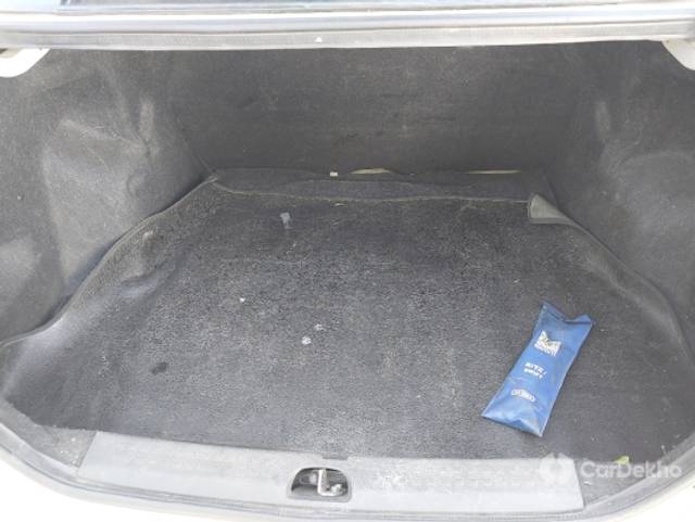 https://stimg2.cardekho.com/images/usedcarimages/large/2-2023/3622646/20230221_144254.jpg?imwidth=6401