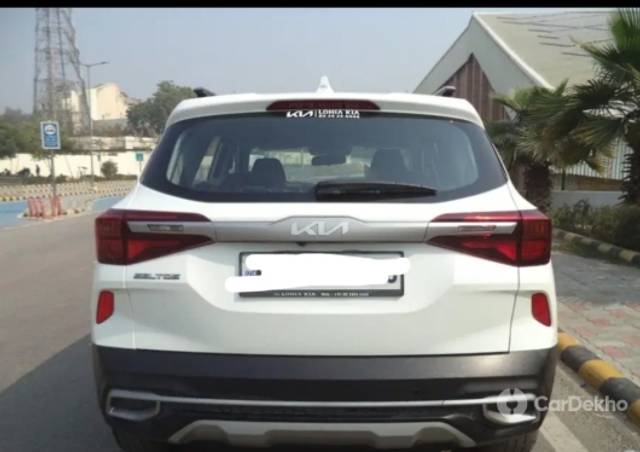 https://stimg2.cardekho.com/images/usedcarimages/large/2-2023/3623342/IMG_20230221_223906.jpg?imwidth=6401