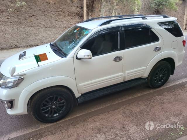 https://stimg2.cardekho.com/images/usedcarimages/large/2-2023/3623794/IMG-20230222-WA0001.jpg?imwidth=6401