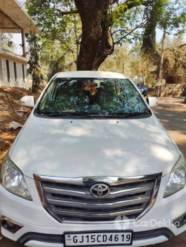 https://stimg2.cardekho.com/images/usedcarimages/large/2-2023/3623972/IMG20230222125644.jpg?imwidth=6400