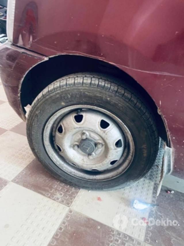 https://stimg2.cardekho.com/images/usedcarimages/large/2-2023/3624630/IMG-20230222-WA0002.jpg?imwidth=6402
