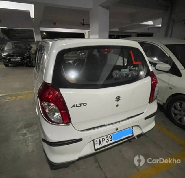 https://stimg2.cardekho.com/images/usedcarimages/large/2-2023/3625112/2B679866-420A-4B10-BC22-36144D9E5FC5.jpg?imwidth=6401