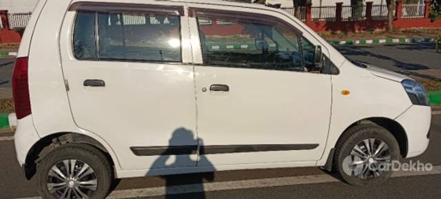 https://stimg2.cardekho.com/images/usedcarimages/large/2-2023/3626151/IMG_20230213_084811.jpg?imwidth=6402
