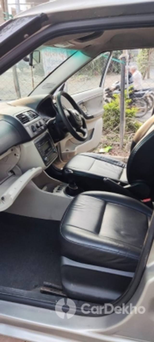 https://stimg2.cardekho.com/images/usedcarimages/large/2-2023/3626758/IMG-20230106-WA0005.jpg?imwidth=6401