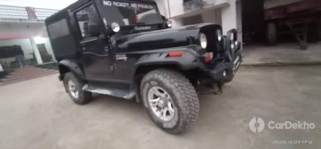 https://stimg2.cardekho.com/images/usedcarimages/large/2-2023/3627281/Thar.1.jpg?imwidth=6400