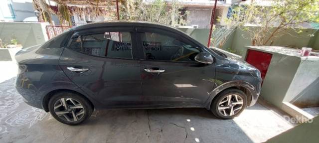 https://stimg2.cardekho.com/images/usedcarimages/large/2-2023/3627457/20221220_121752.jpg?imwidth=6401