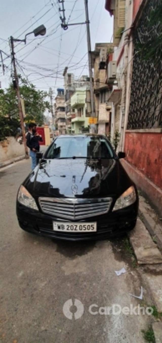 https://stimg2.cardekho.com/images/usedcarimages/large/2-2023/3628020/IMG-20230203-WA0010.jpg?imwidth=6401